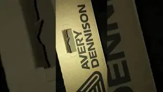 WRAPPING THE MERCEDES CL500 HOOD WITH AVERY VINYL FILM
