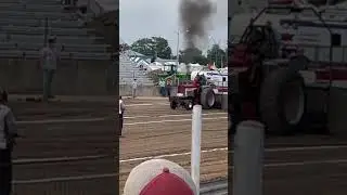 Ih 806 Pulling Tractor #ih #806 #puller