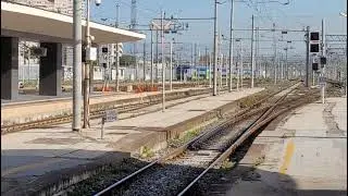 Trenitalia Regionale ALE 426/506 (TAF) komt aan op Napoli Centrale! [🇮🇹] (15-11-2025)
