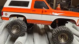 FMS FCX24 1/18 Chevy K5 Blazer 1976s RC Rock Crawler On 3d Printed Logs 12-15-2025