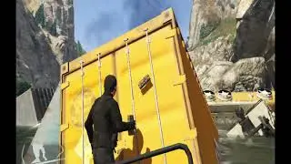 GTA 5 attack on train