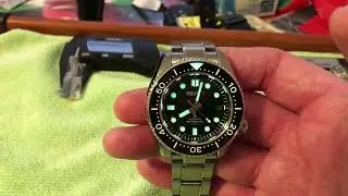 Идеальная модель для дайверских часов: Seiko SLA047J1 Marine Master 300.