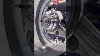Немецкий 5-осевой гигант Starrag в работе
