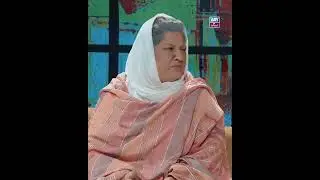 Quddusi Sahab Ki Nazrein Parh Gayin!🥰 #hinadilpazeer #shorts