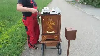Barel Organ, Drehorgel, Leierkasten, Deleika NT26/73 including with Carillon GS 15 & Glissando