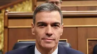 HIMNO DE ESPA&Ntilde;A - PEDRO S&Aacute;NCHEZ DIMISI&Oacute;N (Official Video)