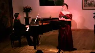 Agata Schmidt, mezzo-soprano, James Cheung, piano. R. Schumann: Frauenliebe und Leben
