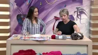 Colete Frizz e Gola Dual por Vitoria Quintal - 24/04/2017 - Mulher.com - P1/2