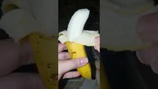 ASMR 😍🍌 Most Satisfying BANANA PEELING Sounds 🤤 #asmr #viral #shorts