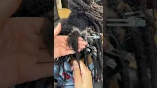 This isn&rsquo;t damage &mdash; it&rsquo;s growth in progress. 🌱 #barber #locs #fade #viral #satisfying
