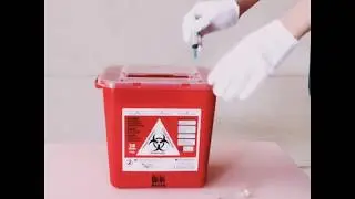 Function demonstration of 8L sharps container