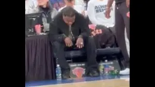 RAW VIDEO: Tracy Morgan Vomits At New York Knicks Game, Leaves In Wheelchair - March 17, 2025