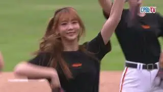 05/14 中信 VS 統一 賽前，統一啦啦隊Uni-Girls結合廟宇文化，為大家帶來精彩的表演！