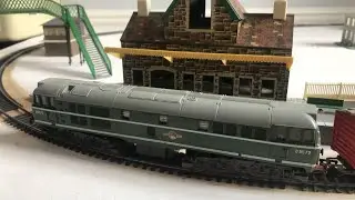 Tri-ang Railways R.357 BR Class 31 D5572 Diesel Locomotive