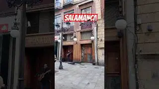 Winchan Walk in Calle Toro |SALAMANCA #spain #salamanca #streetperformance #shorts #4k