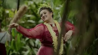 Kūliaikanuʻu: May Day Queen &ndash; Pilialoha Dayna Jones, Solo Hula