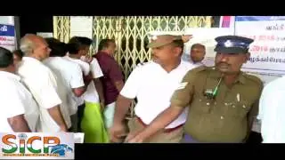 People rush to banks, post offices to exchange notes 03