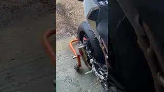 S1000rr arkra with decat and fully tuned = flames