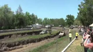Go4BrokeOffroad -- Jellybean at Oroville Mud Bogs
