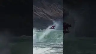 WTF?!?! Que backflip &eacute; esse, Clement Roseyro?!?!?!? Loucura nas ondas de Itacoatiara, Niter&oacute;i/RJ!!!
