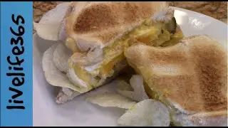 How to...Make a Killer Fried Egg Potato Chip & Pickle Sandwich