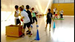 Ballschule in der Primarstufe: 2 Inselspiel