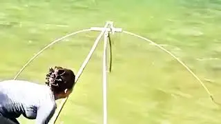 Fishing with drop net in the river/solo catch