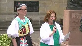 Sheila Murphy Crawford at Cleveland Czech Garden for Czechoslovakia&rsquo;s 100th