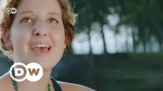 Afro-pop singer Deena | DW English