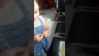 tika gabut.... antri d gaden