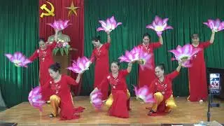 NGƯỜI VỀ THĂM QUÊ (Đội văn nghệ phụ nữ khu 7, TT Gia Lộc, biểu diễn tại CLB Thơ huyện Gia Lộc)