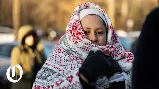 People sleep outside Charlotte, NC ICE office overnight because of long waits