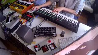Jalex + Korsun - Room improvisation (Yamaha DX-100 + DSI MOPHO + EVENTIDE SPACE)
