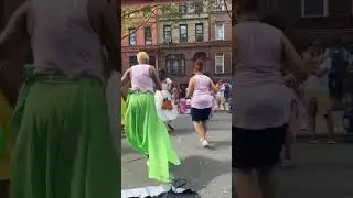#Bedstuy #STooPS annual art crawl!! #linedancing