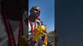 Scenes from Senegal Trophy Parade 🏆The love for sadio mane is massive  🎥 Barrospjr_ (instagram)