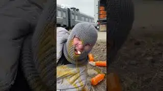 От запружиненого подражателя шапки было приказано избавится еще в 2021г