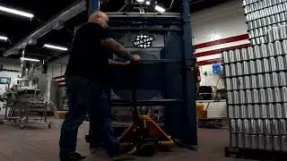 The Ska Fabricating Nimbus  &ndash; A Depalletizer with Mobility