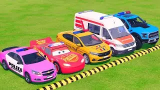 TRANSPORTING COLORFUL POLICE CARS, FIRE DEPARTEMENT, AMBULANCE WITH BIG TRUCK ! FS22 #1
