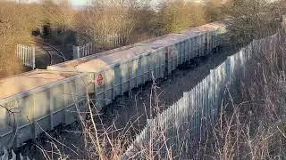 Class 60 arrives into Ashton In Makerfield Ks Gbrf 20/01/22