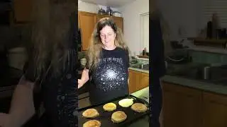 Let’s make breakfast and smile with positive energy