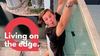 Daredevil hangs from ledge of London skyscraper | SWNS