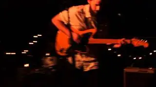 Grapevine - Jameson Brown bear (live)