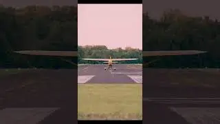 Wheel Landing and a good look at rudder input on touchdown