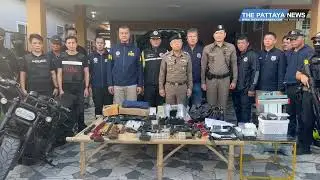 Chonburi Police raid home, seize weapons cache and illegal drug equipment from alleged drug dealer.