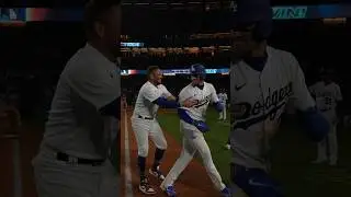 Why are you running! 😂 #walkoff #mlb #dodgers #baseball #sports #losangeles