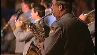 Heeresmusikkorps 80 taptoe Breda 1992.AVI