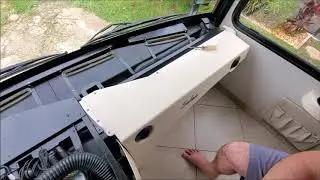 Winnebago Itasca Solei 34T 2015 года, снятие приборной панели. (Это также касается Forza)