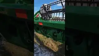 ONLINE AUCTION FIND! First Time Seeing our 2018 John Deere 645FD. I See some differences vs Macdon