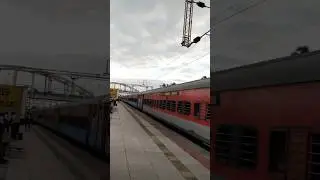 Mega Offlink Hauled 19020 Haridwar - Mumbai Bandra Terminus Exp Overtakes 19102 Surat - Virar MEMU