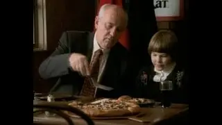 #1999 #banned commercial #Gorbachev #PizzaHut Moscow Advertisement He is paid $1#millionaire #TVDATA